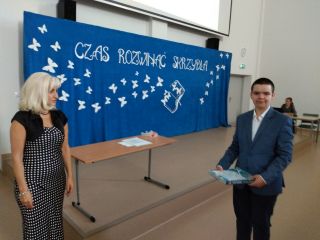 IMG_20200626_092043984_BURST000_COVER_TOP